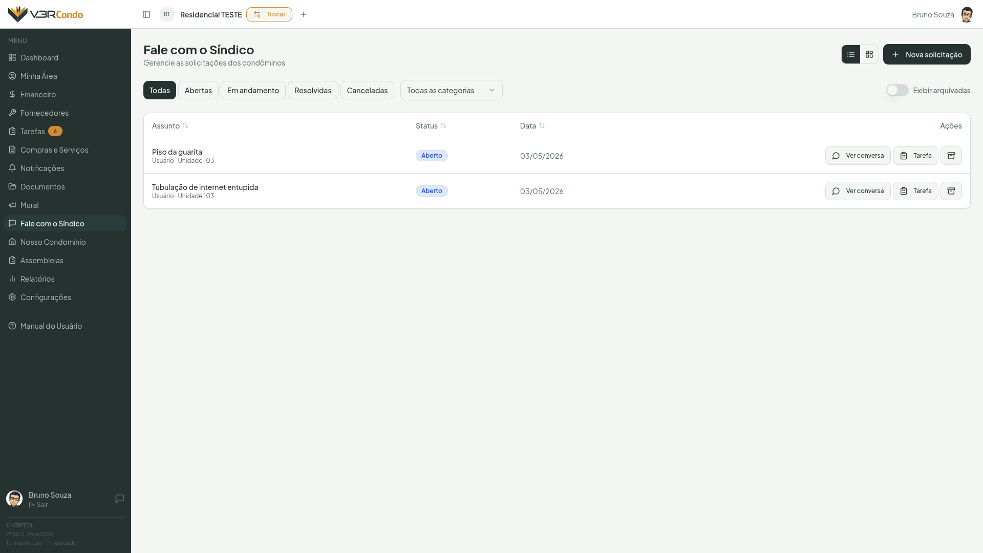 Lista unificada de solicitações na visão do síndico com filtros e toggle de arquivadas