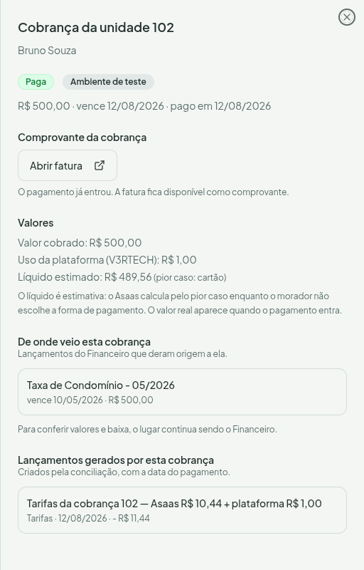 Detalhe de uma cobrança paga, com o bloco "Comprovante da cobrança" e o botão Abrir fatura, e os lançamentos de tarifa gerados pela baixa automática