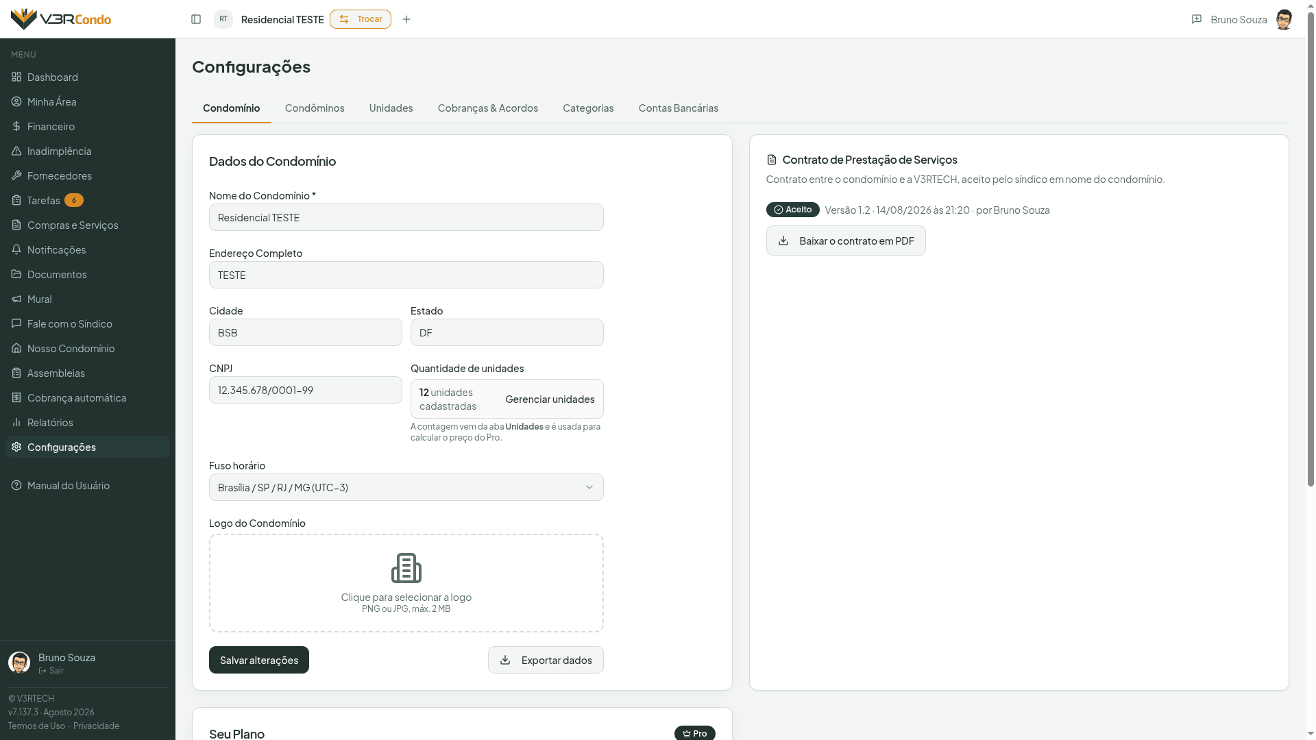 Cartão do Contrato de Prestação de Serviços com status Aceito, versão, data e botão de baixar em PDF